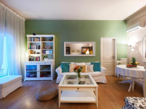 Lovely independent house in the center of Athens